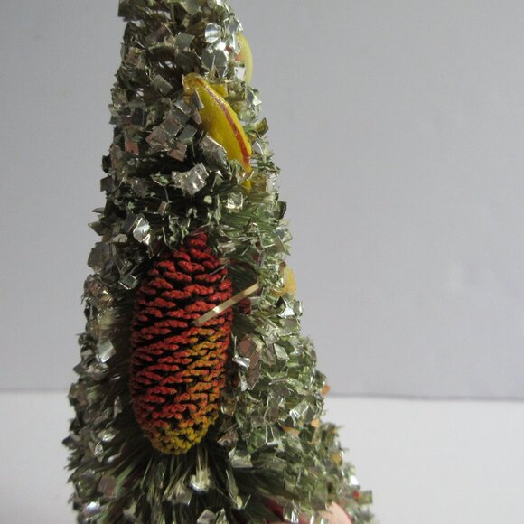 Red & Green Bottle Brush Flocked Christmas Tree 7" Delta Novelty Japan Vintage - Picture 15 of 16